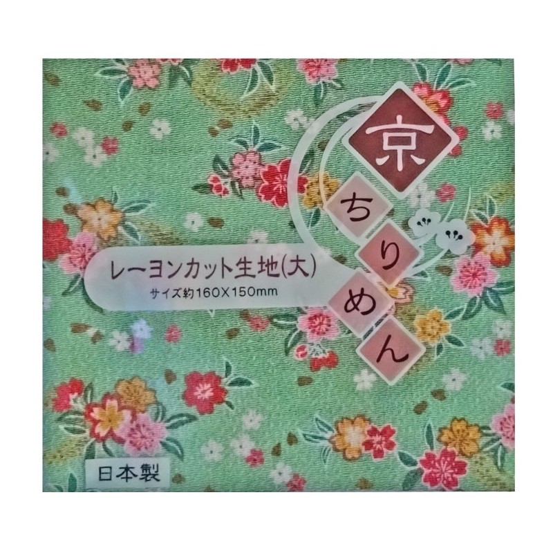Chirimen jedwabny 160 x 150 zielony kwiaty